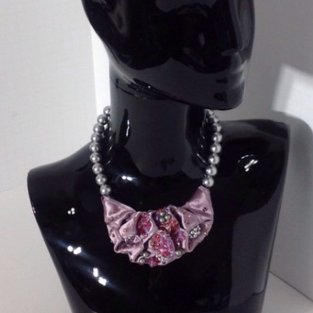 Swarovski ribbon pearl necklace - Picture 3 of 4